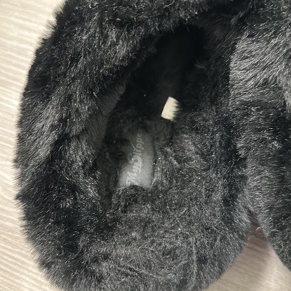 My slippers black slip on slippers size 8 - Picture 2 of 4